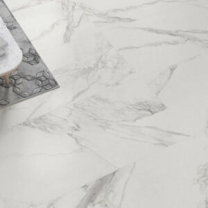 CARERRA-ARGENT-LARGE-FORMAT-MARBLE-TILE-WALL. Image shows large format marble porcelain tile with grey veining