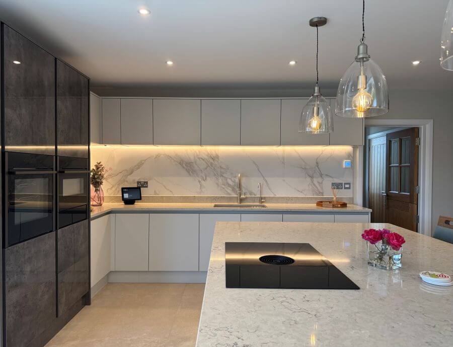 CARERRA ORO MARBLE TILE SPLASHBACK