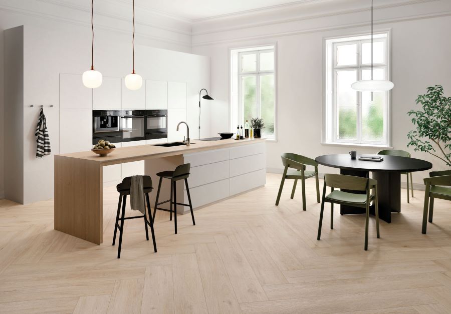 EXTRA LONG WOOD EFFECT TILES SERENTIY MAPLE